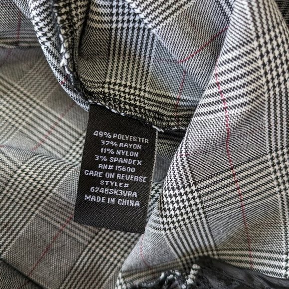 NWT Violets & Roses Slim Straight Plaid Trousers - Size 8 - Picture 6 of 7